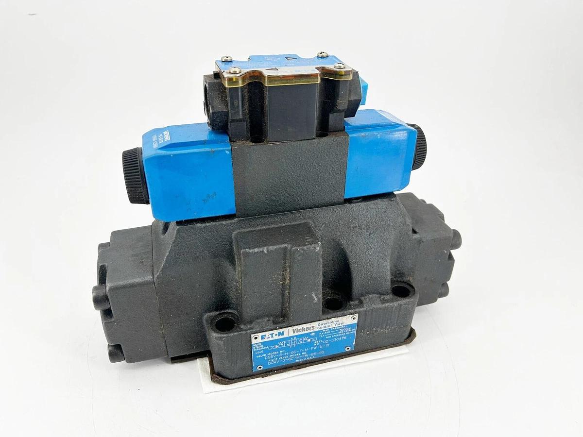 New Eaton DG5V-8-H-6C-T-M-FW-B-10 Directional Control Valve 02-330476 - No Box