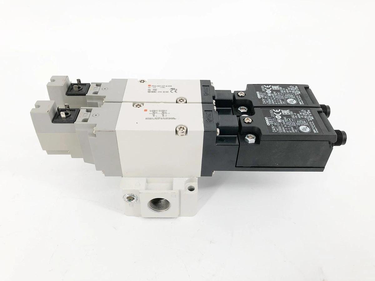 New SMC VP544-5DZ1-03F-M-X538 Solenoid Valve 3-Port 24VDC 3/8" - No Box