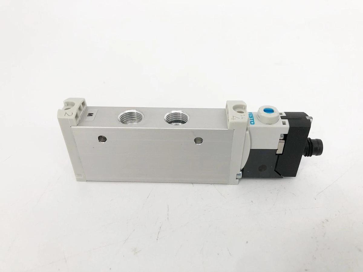 New Festo VUVG-L14-M52-AT-G18-1P3 Solenoid Valve 24VDC 574229 - No Box
