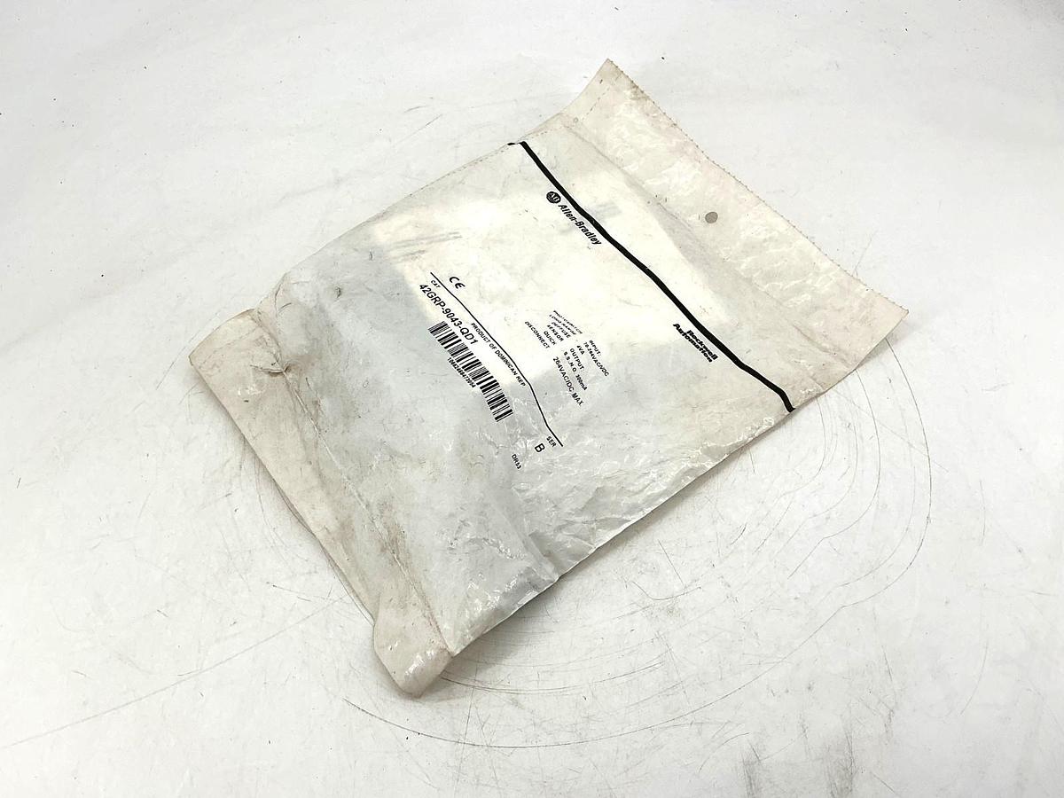 New Allen Bradley 42GRP-9043-QD1 Ser B Photoswitch Photoelectric Sensor 70-264V