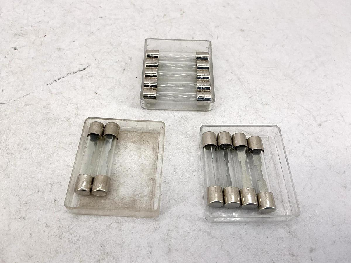 Lot of 11 Napa AGC Automotive Fuses AGC-3, AGC-25 & AGC-30