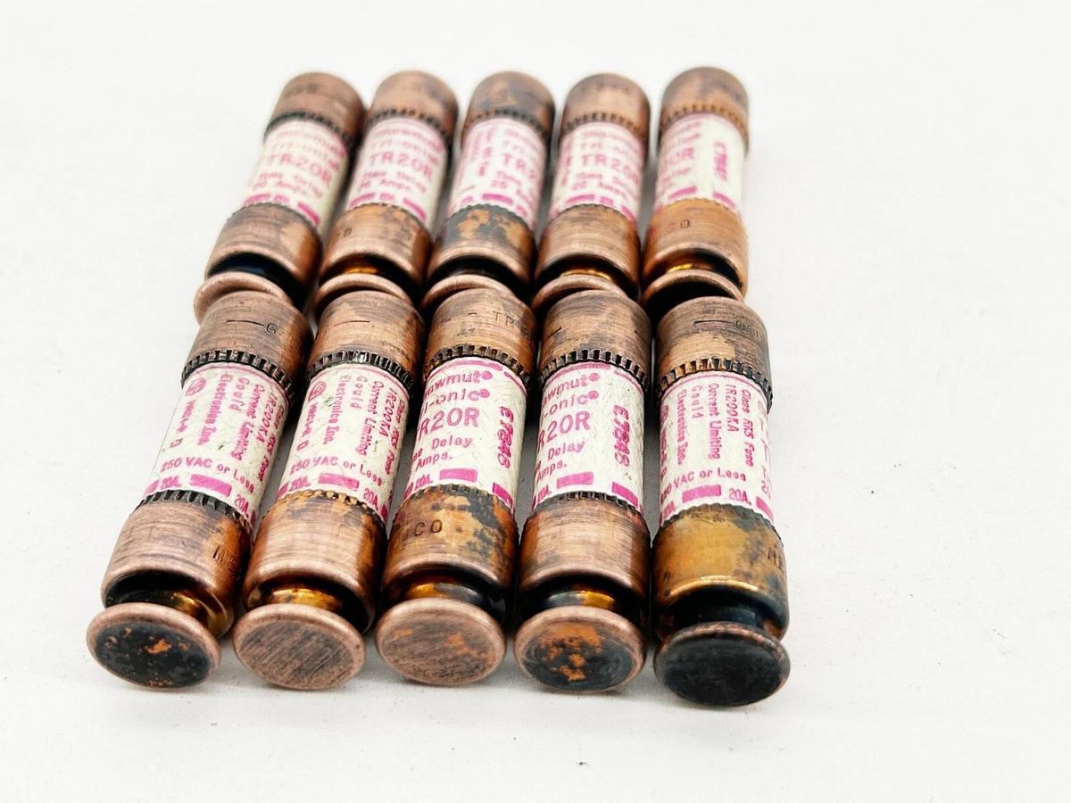 Used Lot of 10 Ferraz Shawmut TR20R Time Delay Dual Element Fuse 20A 250V