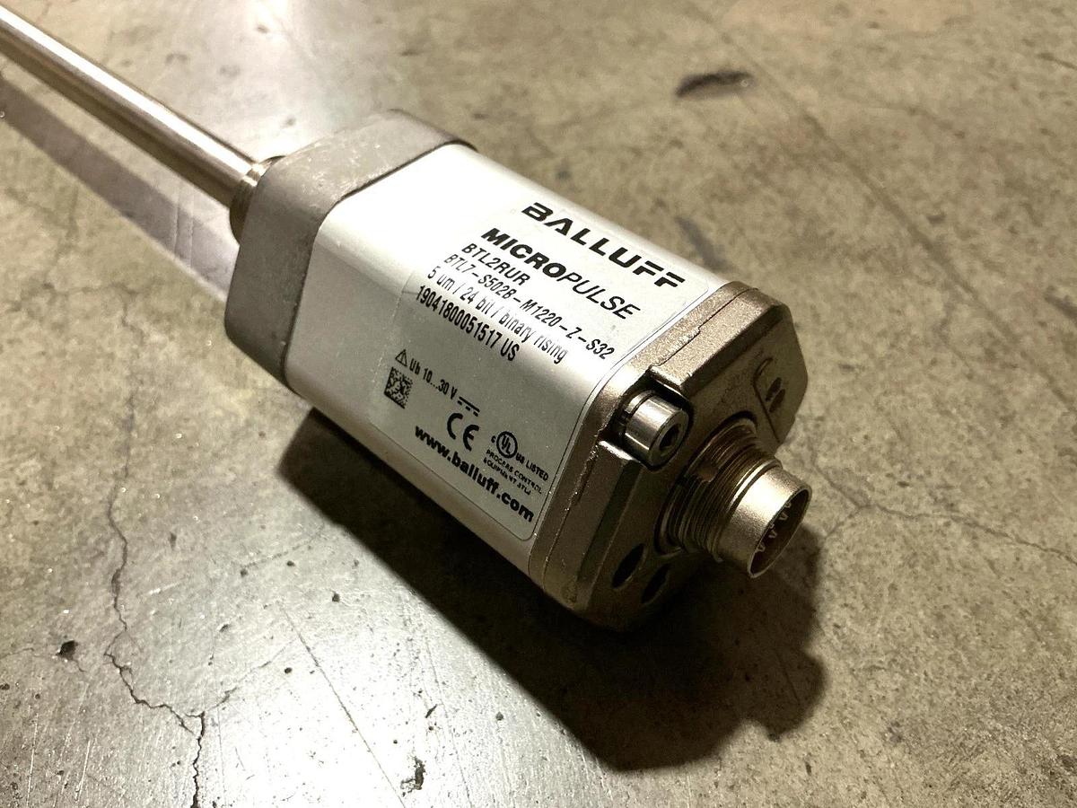 New Balluff BTL7-S502B-M1220-Z-S32 Linear Sensor BTL2RUR 8-Pin 10-30V - No Box
