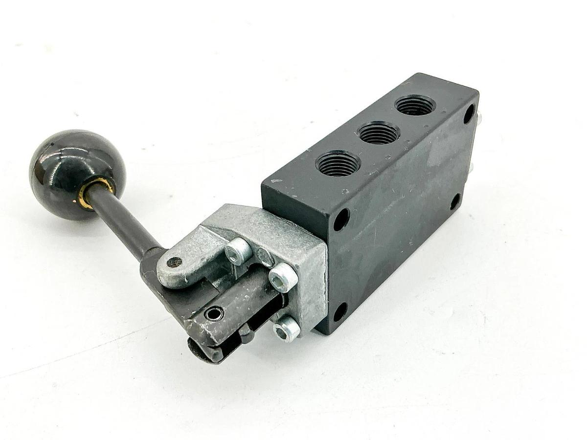 New Ingersoll Rand 5040-10 Manual Control Valve 4-Way 1/8" Ports
