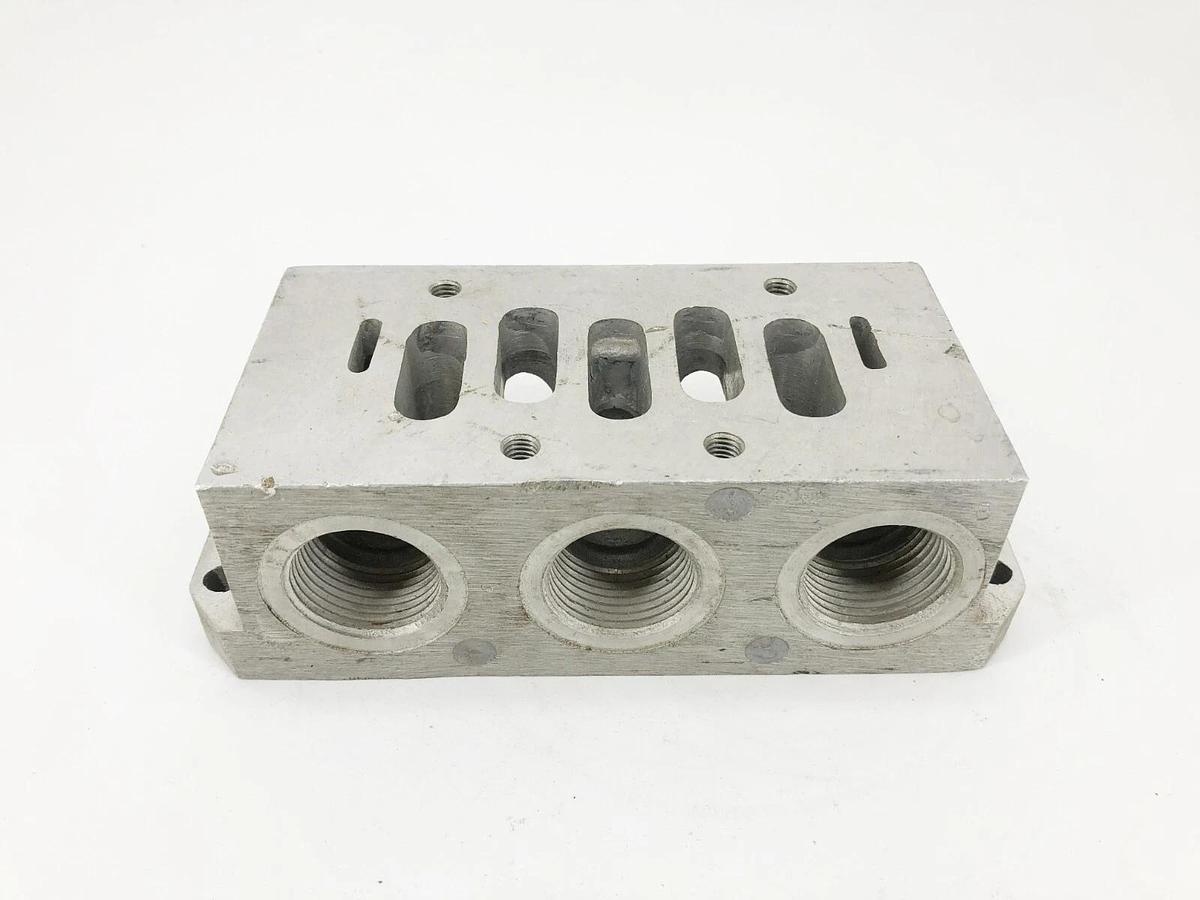 Used Rexroth R432015310 Pneumatic Valve Subplate 1" Ports