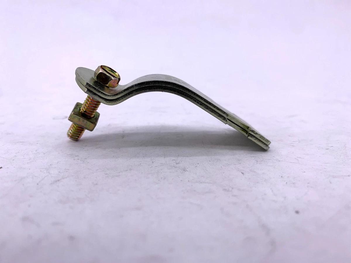 Lot of 17 New Thomas & Betts 1-1/4 RIGID STD Zinc Conduit Clamp 1-1/4" - No Box