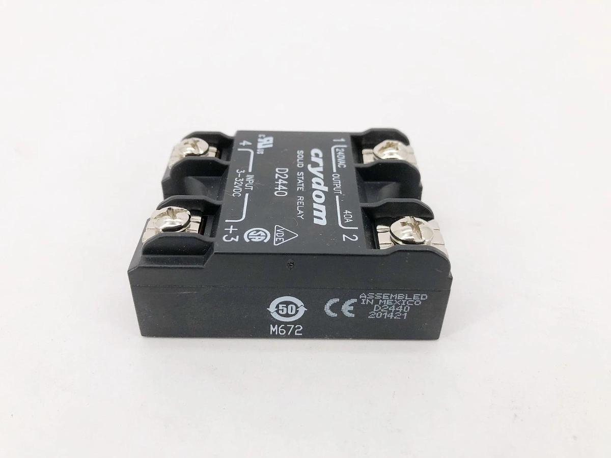 New Crydom D2440 Solid State Relay 25A 240V