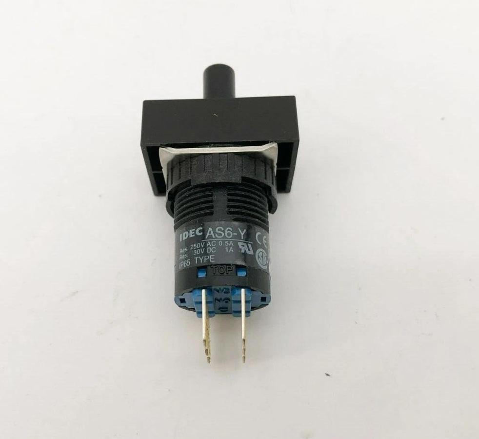 Lot of 3 New IDEC AS6H-3Y2P Rotary Switches 3-Pos. Maintained 16mm