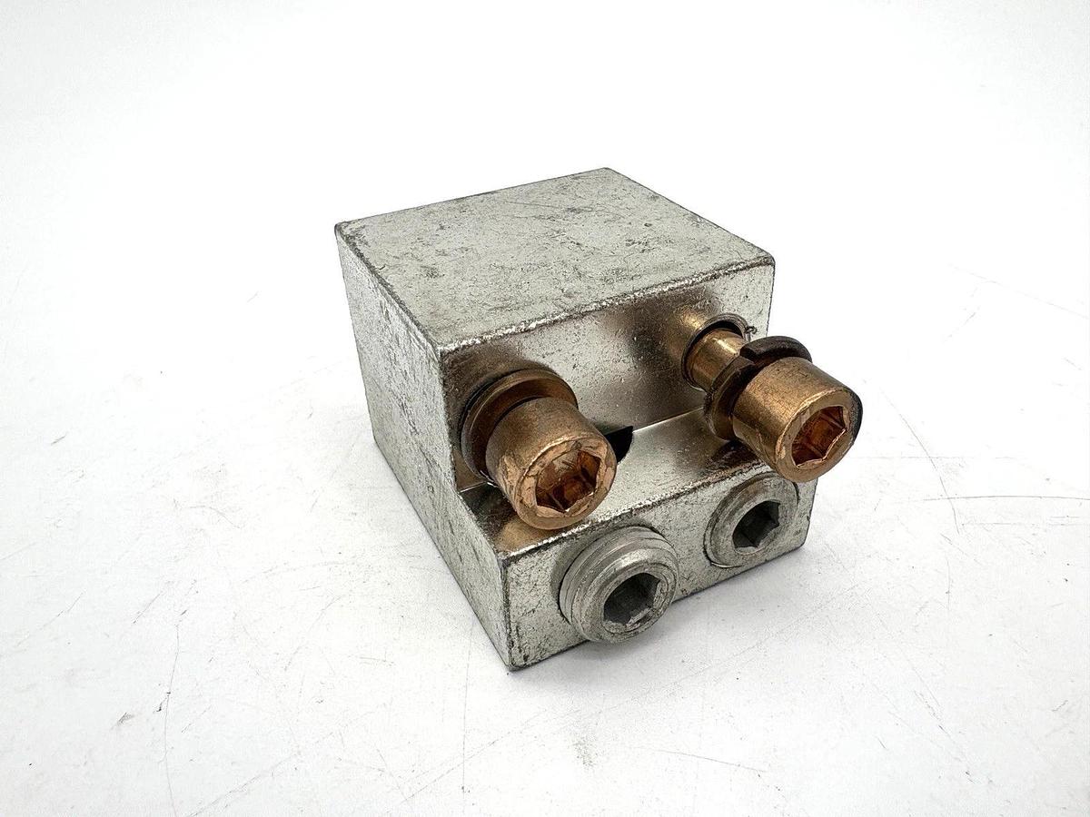 New Siemens TA2N750 Circuit Breaker Lug Kit 500-750KCMIL CU9AL