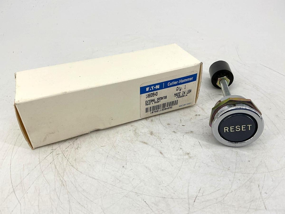 New Eaton Cutler-Hammer 10935H3 External Operator Nema 1 Reset Pushbutton