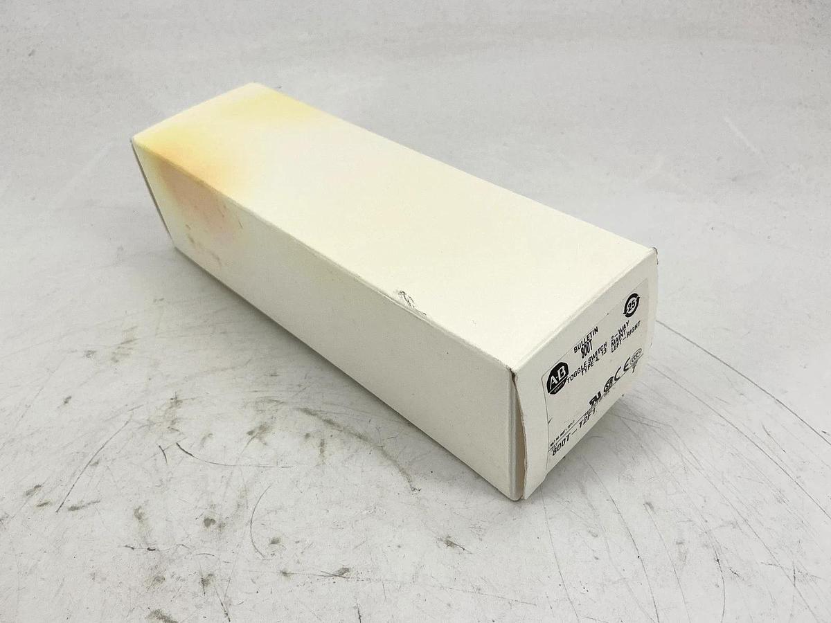 New Allen Bradley 800T-T2F1 Ser T Toggle Switch 2-Way Left/Right Type 4 & 13