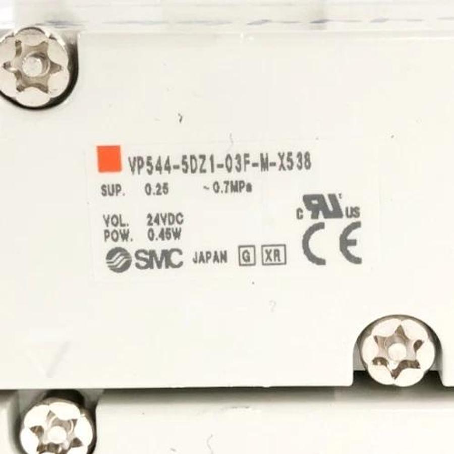 New SMC VP544-5DZ1-03F-M-X538 Solenoid Valve 3-Port 24VDC 3/8" - No Box