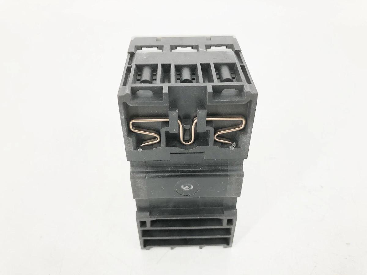 New Allen Bradley 140M-C2E-B40 Ser. D Motor Protector Breaker 2.5-4A - No Box