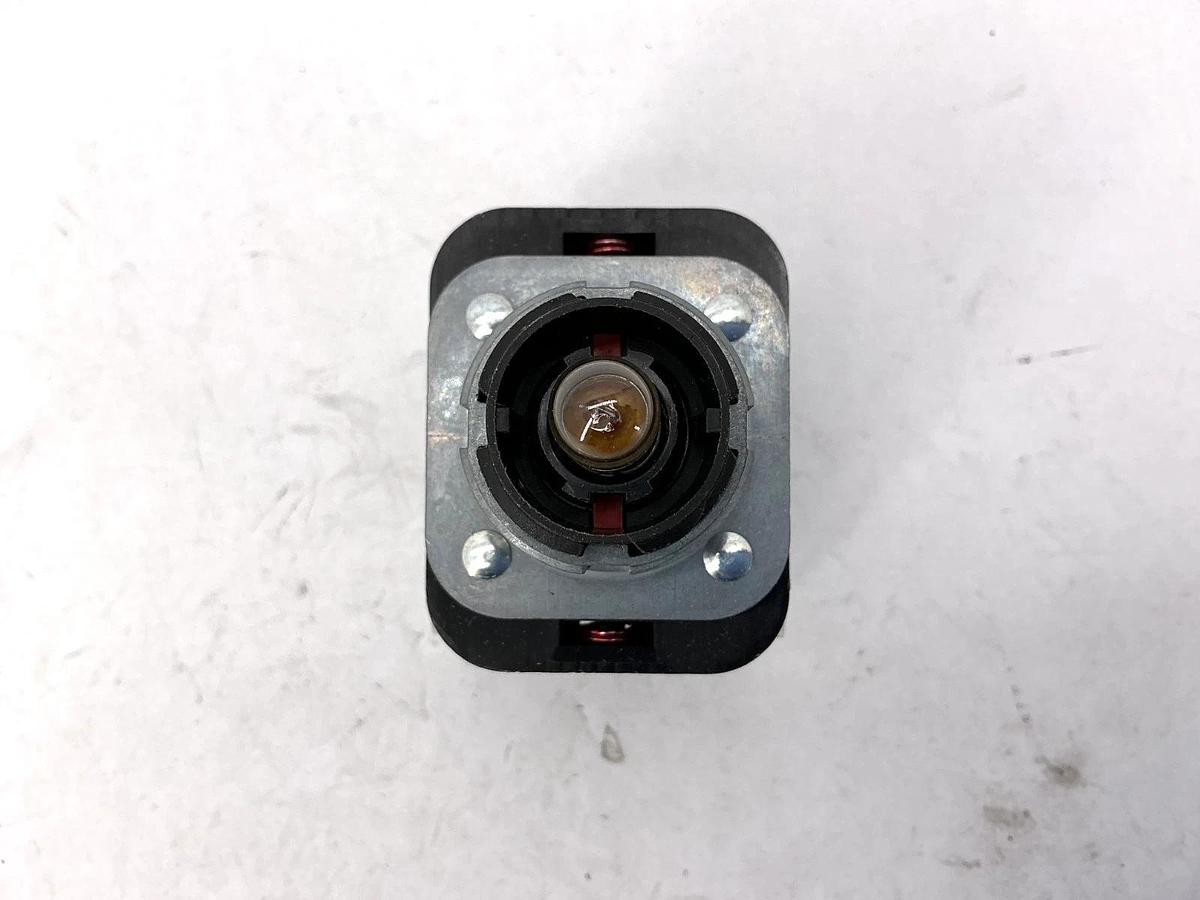 New Allen Bradley 800T-FXMP16XA7 Ser T 30mm Push-Pull 3P No Cap Lens