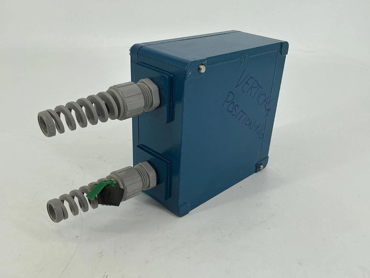 Used Temposonics 310310000 LDT Position Sensing System 4-20MA 0.5" Stroke