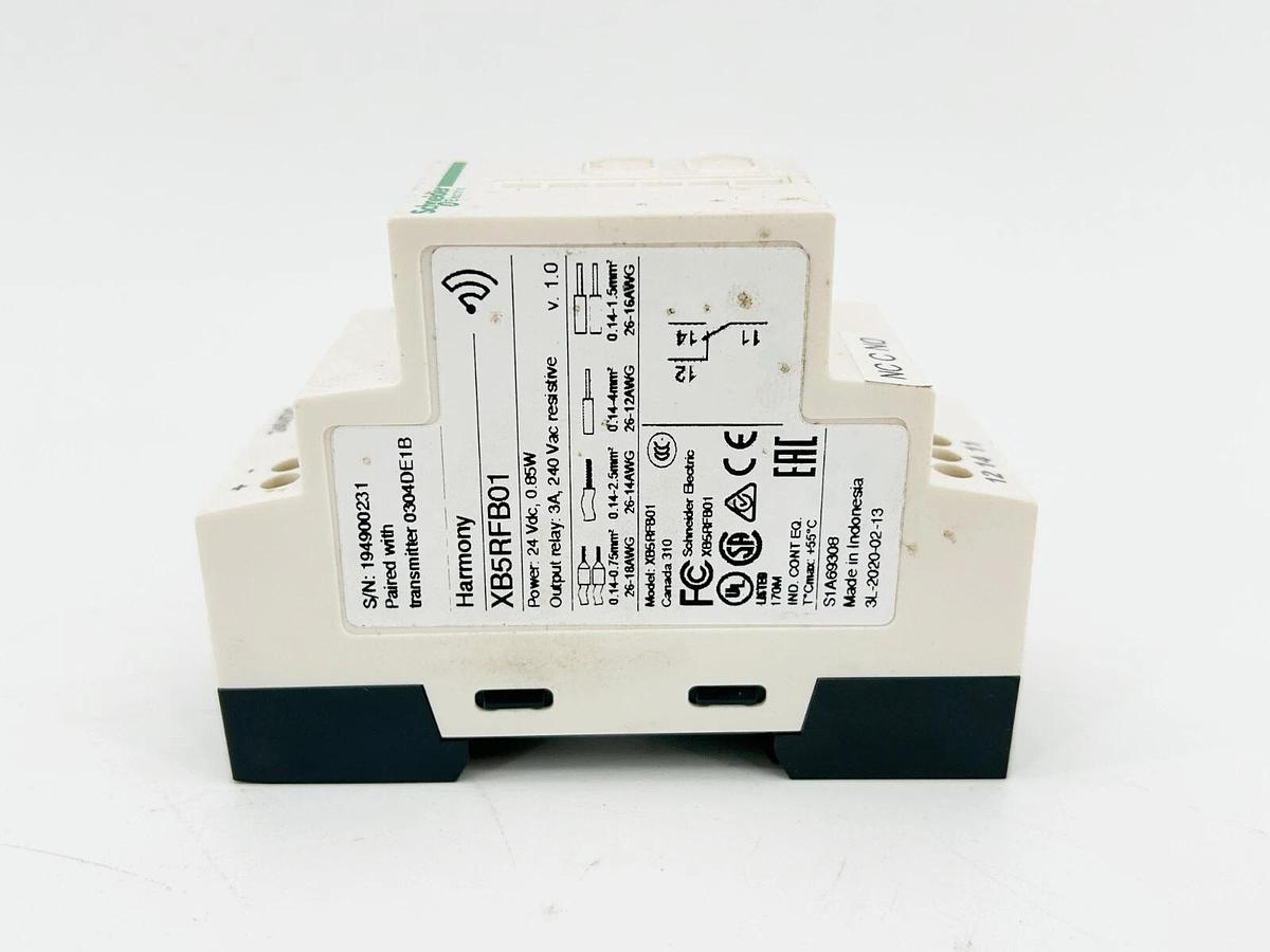 Used Schneider Electric XB5RFB01 Push Button Transmitter and Receiver PK 22MM 24VDC