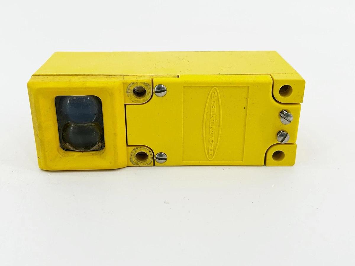 Used Banner Engineering 2SBDX1 Photoelectric Scanner Block 0.75M Range 17484