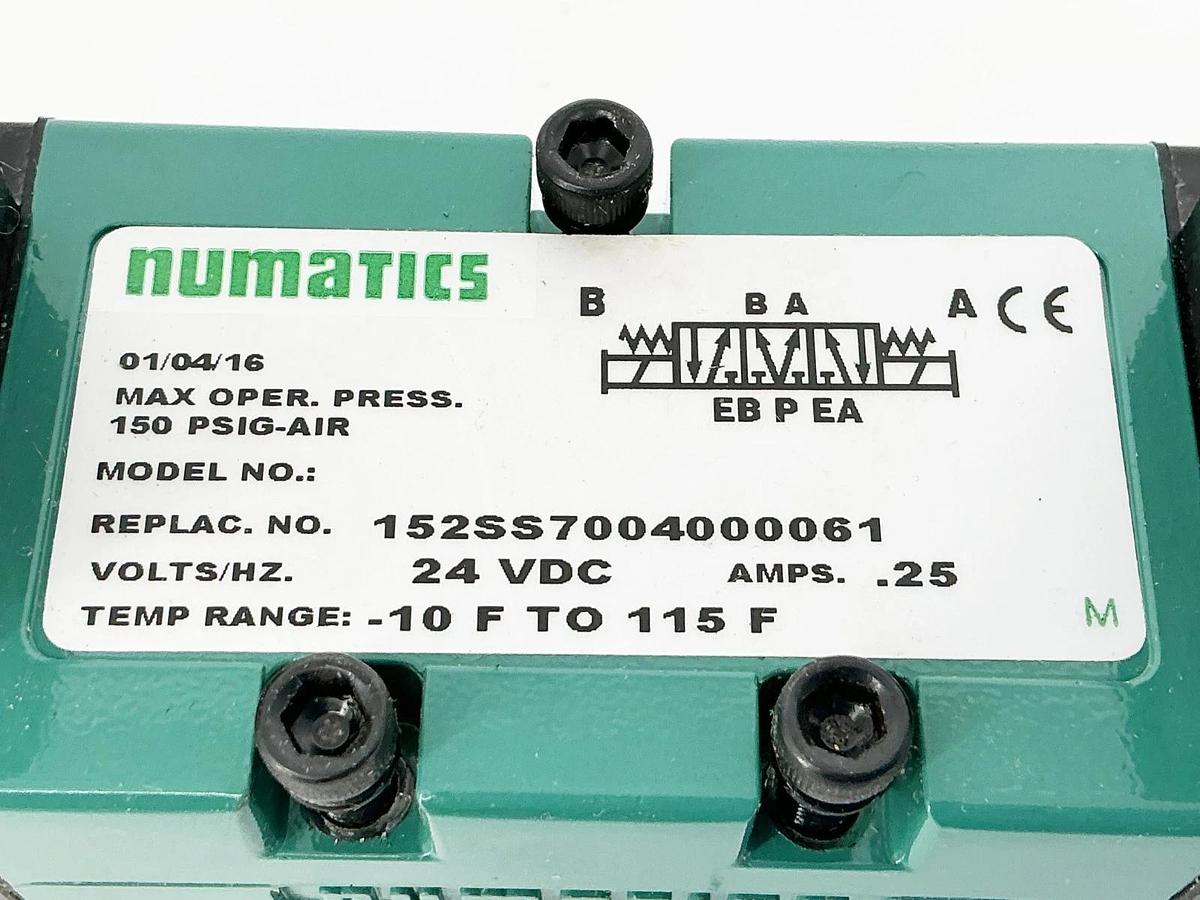 New Numatics 152SS7004000061 Solenoid Valve 24VDC 150PSIG .25A