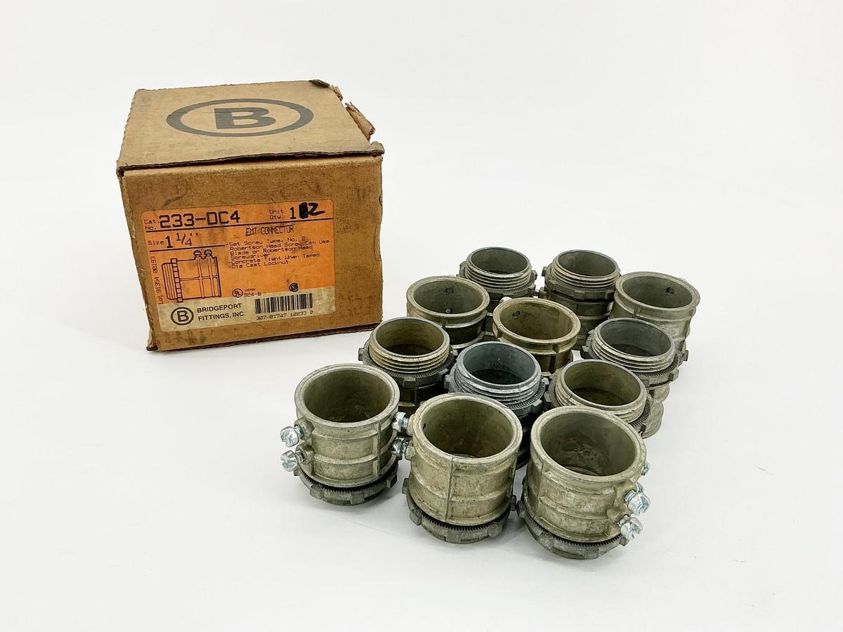 New Lot of 12 Bridgeport 233-DC4 EMT Connector 1-1/4" Set Screw Type No 2