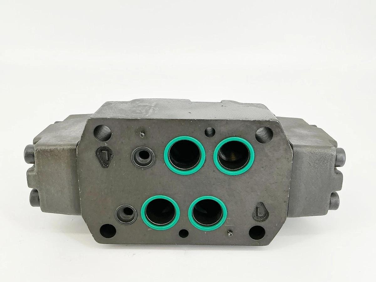 New 4WEH16E7X/6EW110N9K4 Directional Solenoid Valve 4567PSI 315Bar - No Box
