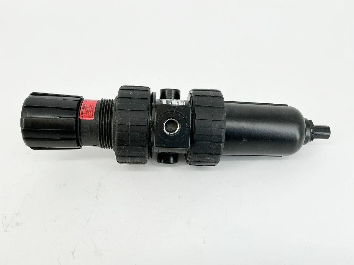 New Parker 06E18A18AC Pressure Regulator 1/4"NPT 250PSI 175F 1700kPA