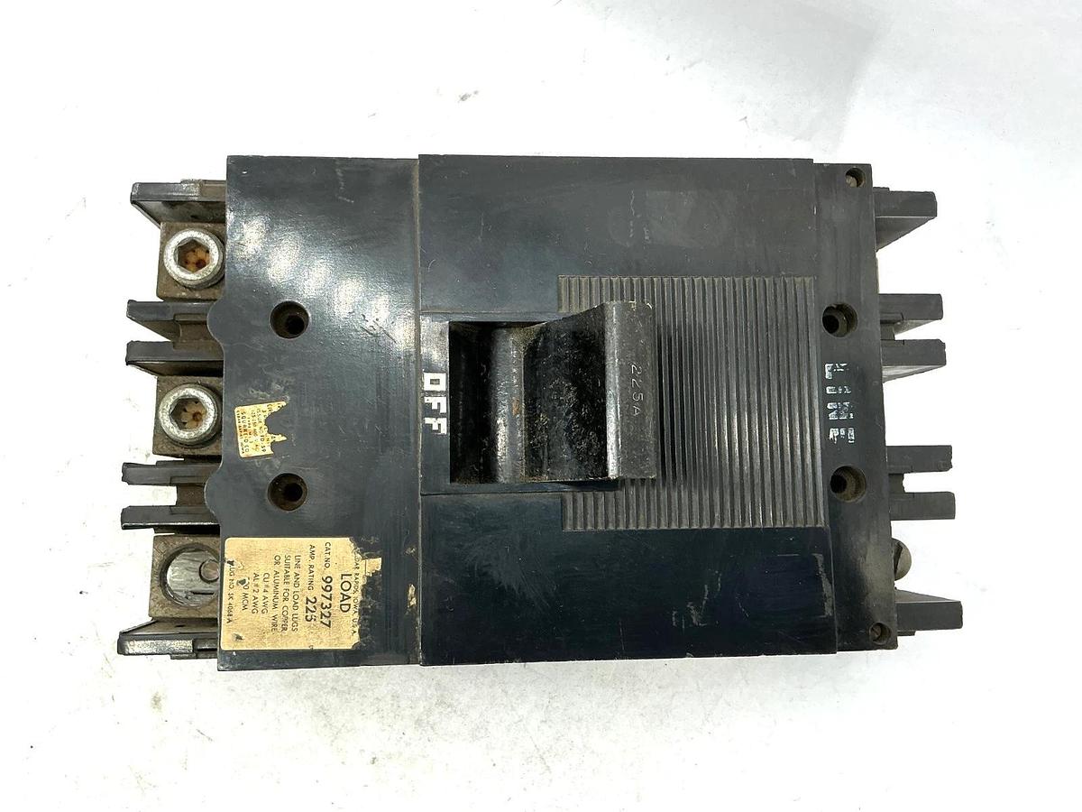 Used Square D 997327 Circuit Breaker Molded Case 3-Pole 3-Phase 225A 600VAC