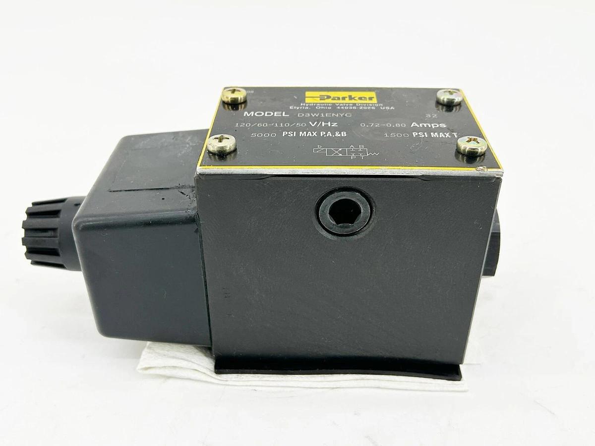 New Parker D3W1ENYC-32 Directional Control Solenoid Valve 120V 5000PSI - No Box