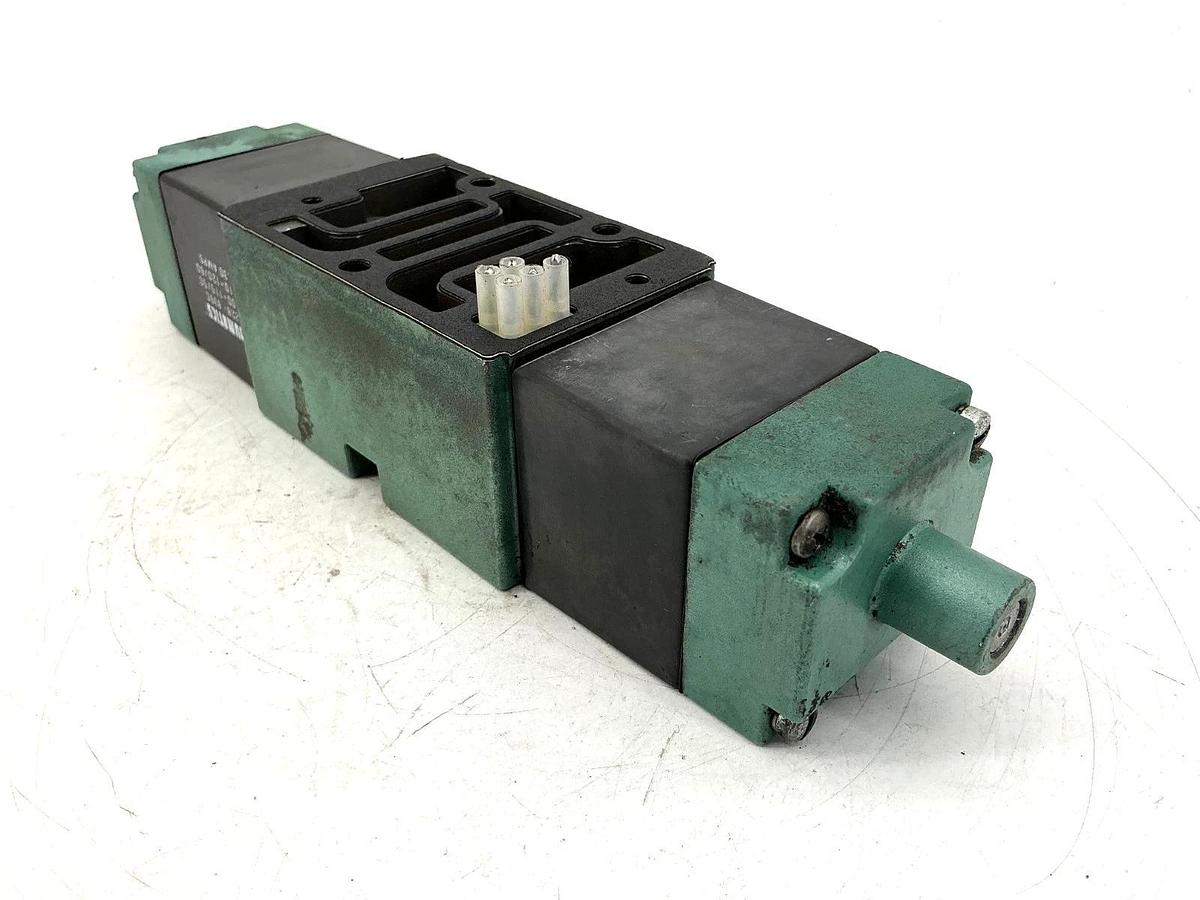 Used Numatics 554SS400K046T30 Solenoid Valve 150PSIG-Air 0.30A 110/120V 50/60HZ