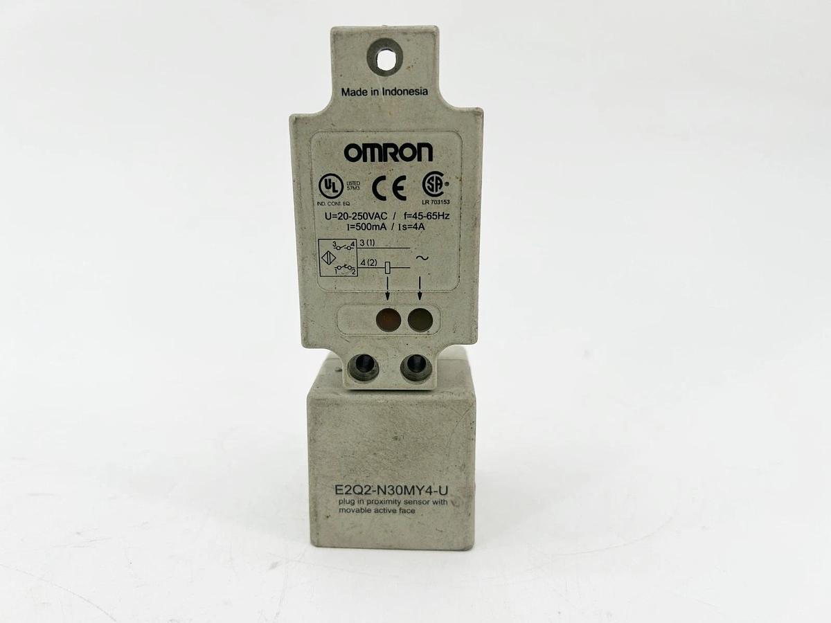 Used Omron E2Q2-N30MY4-U Proximity Sensor 250V 500mA 65Hz - Missing Back Plate