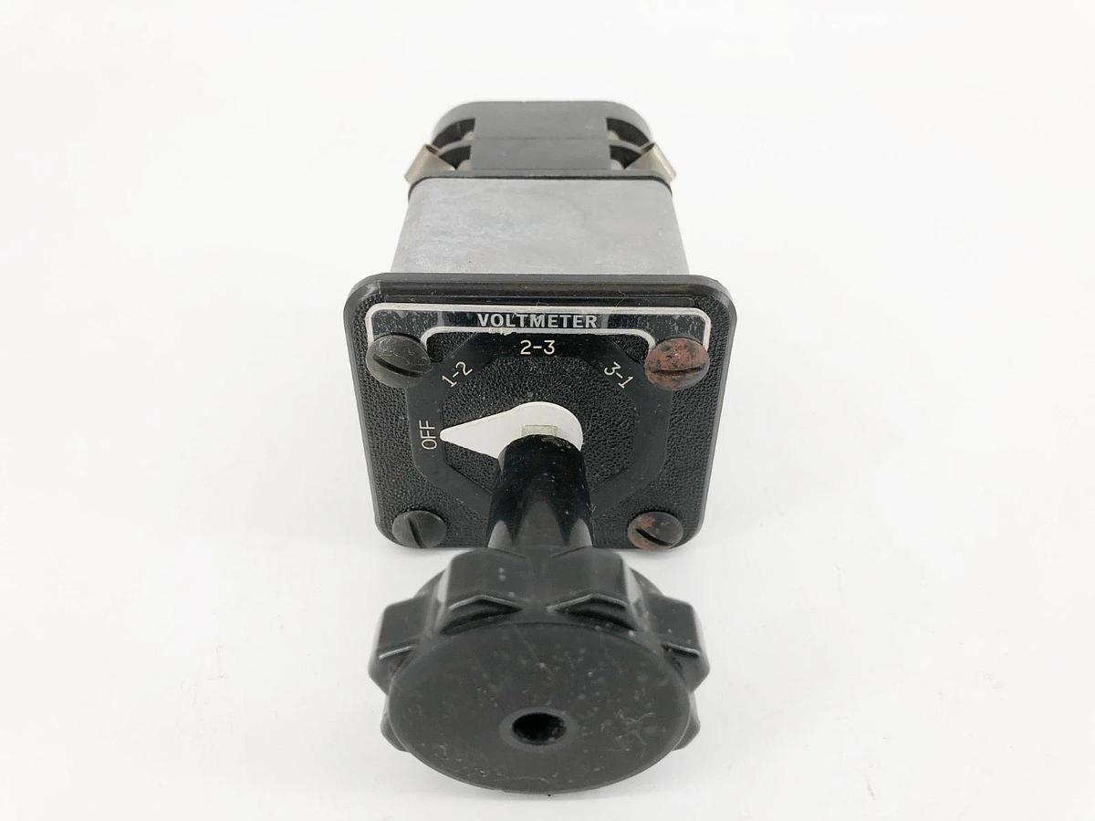 New General Electric SBM 10AA004 Voltmeter Cam Switch 4-Position - No Box