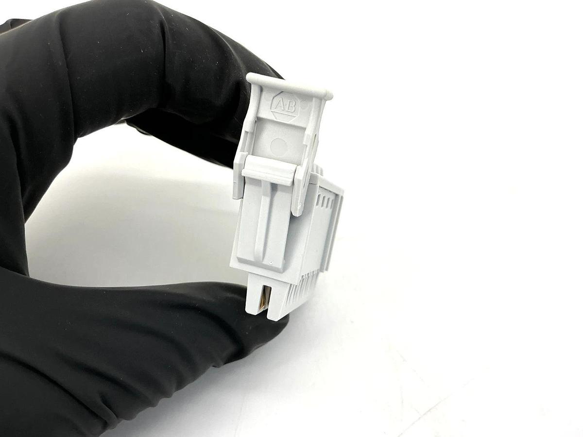 New Allen Bradley 5069-RTB6-SCREW Ser A Removable Terminal Block 6-Screw RTB