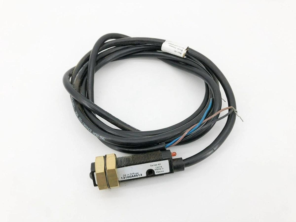 Used Eaton 13100A6513 Retro Reflective Sensor 24" Range 20-264 VAC 15-30VDC