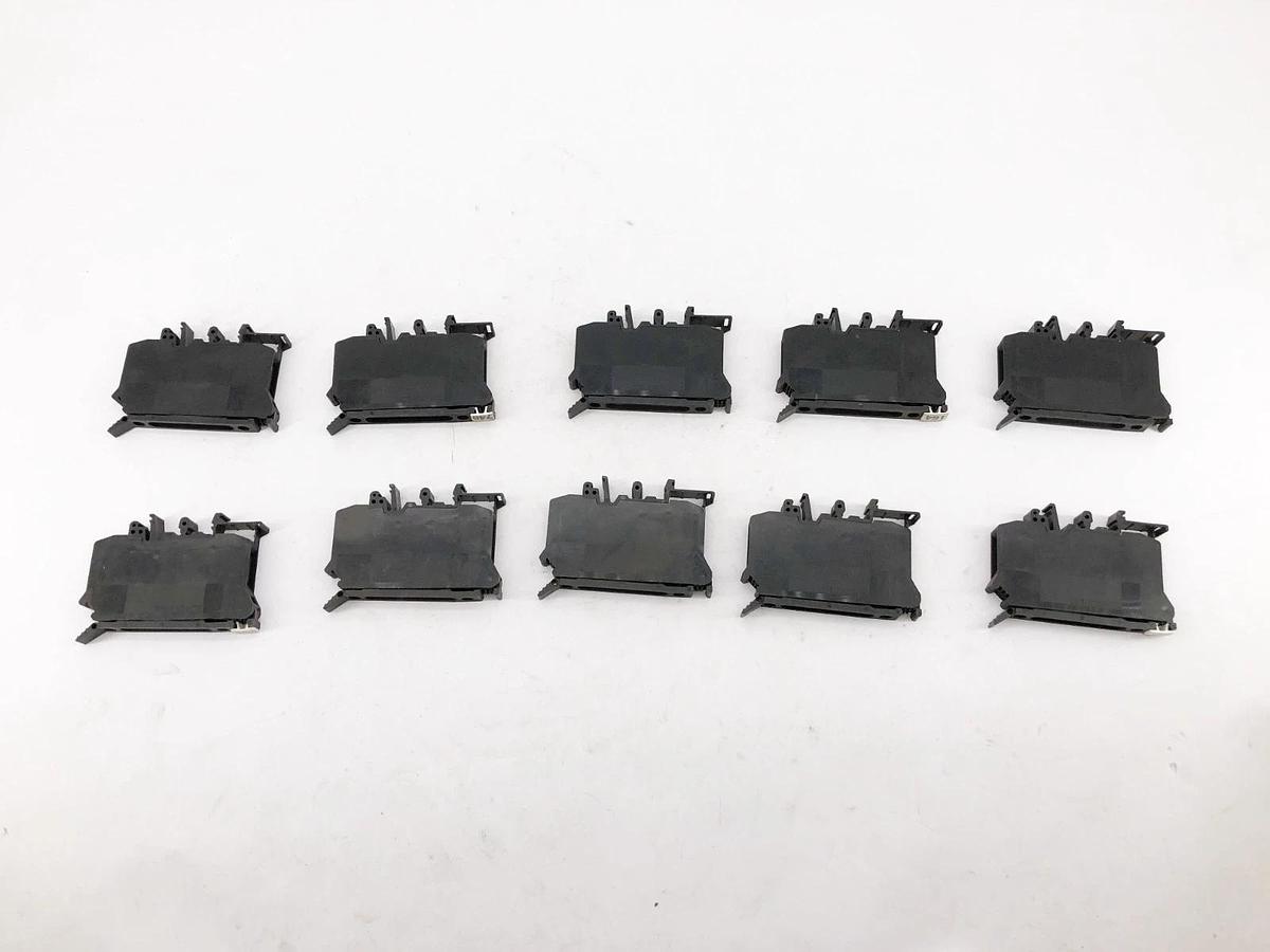 Used Lot of 10 Phoenix Contact UK6,3-HESI Fuse Holder Terminals 15-30V - No Fuse