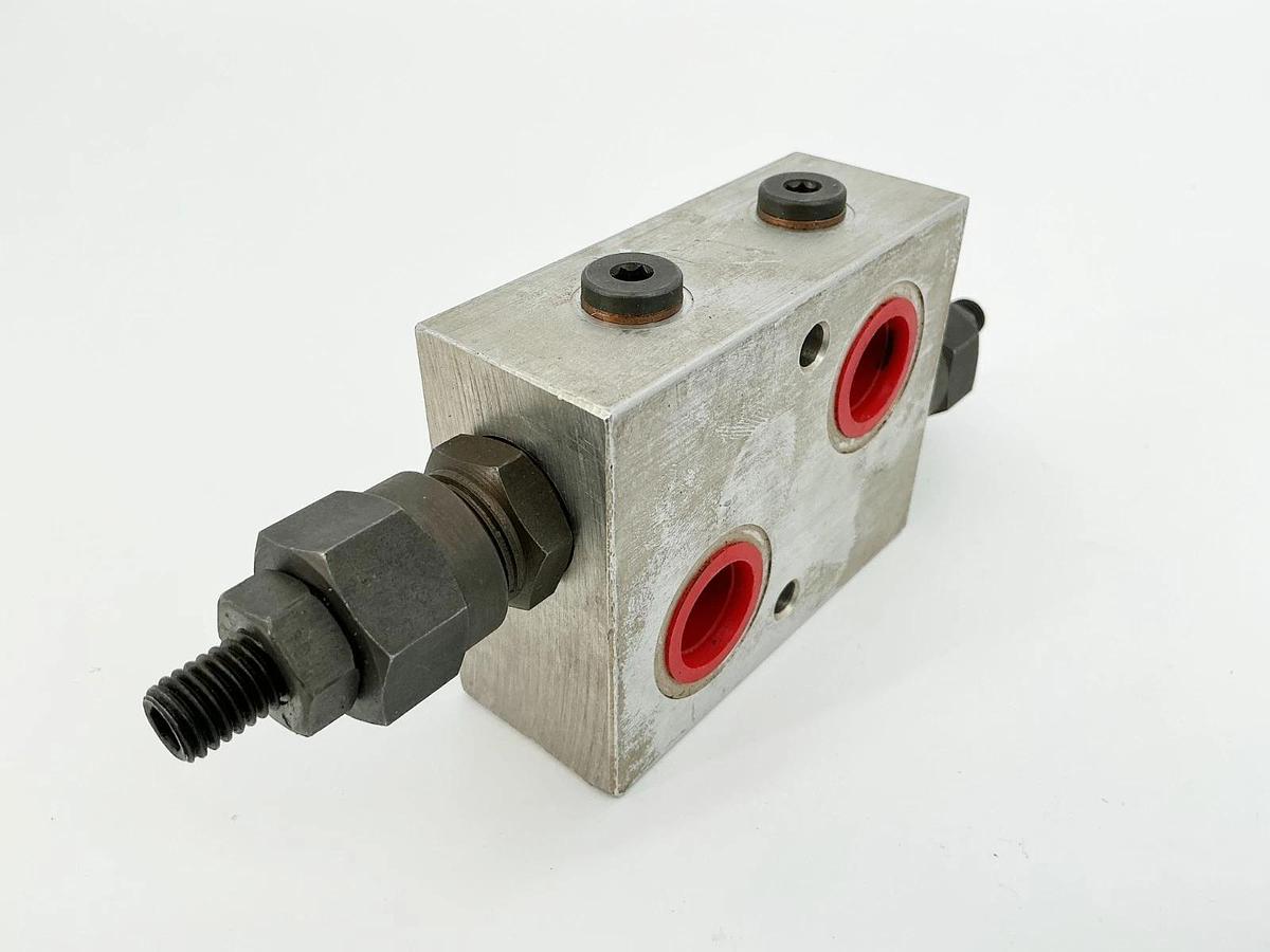 New Oil Control 051603030305000 VSDI-30-12-05 Dual Pressure Relief Valve -No Box