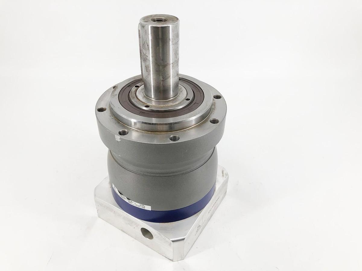 New Wittenstein NPL 045S-MF1-10-1K1-1S Gearbox 10:1 1-1/2" Shaft No Box