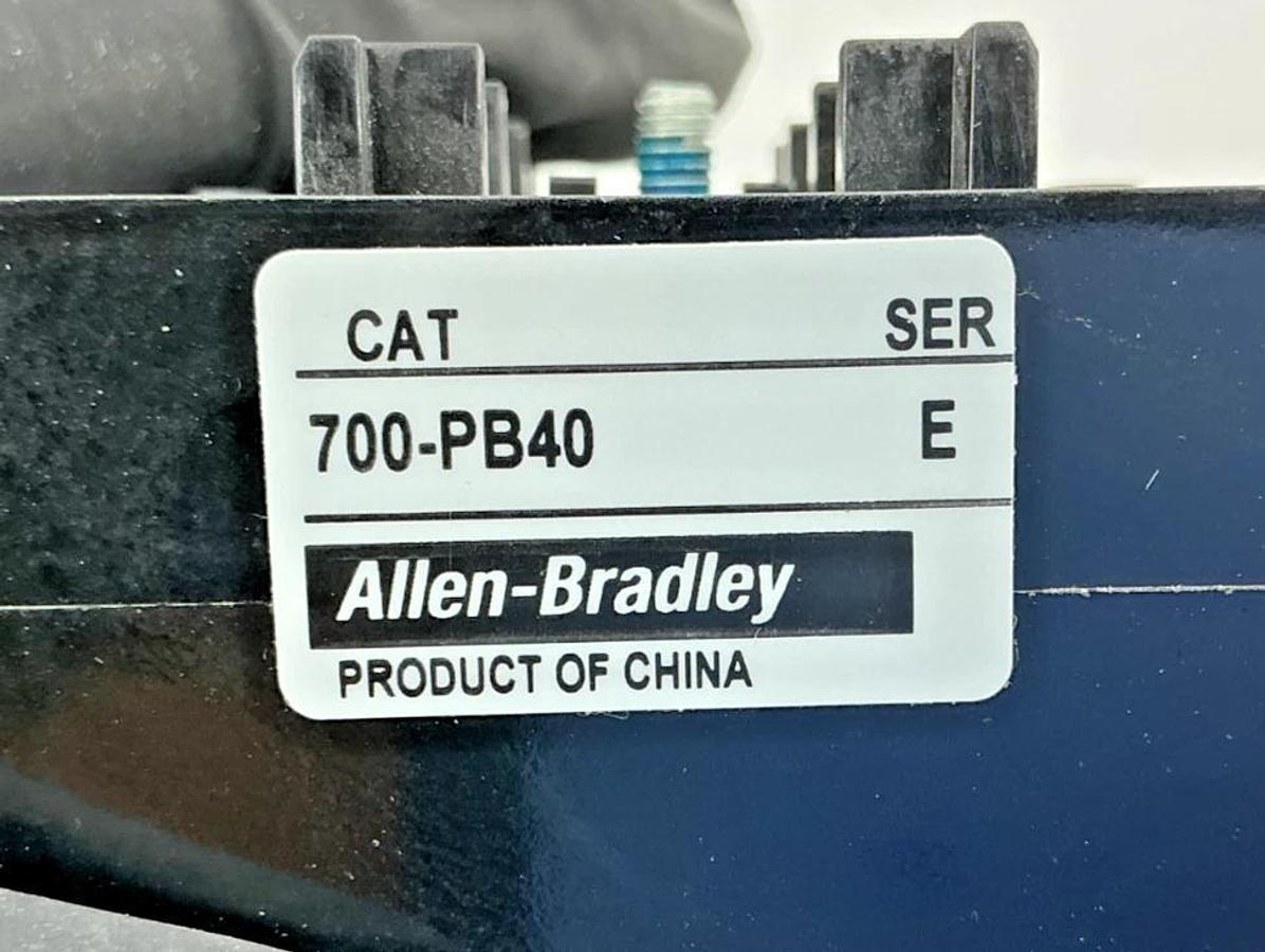 New Allen Bradley 700-PB40 Ser E Relay Second Deck Type P 4-Pole 4NO 10A 700PB40