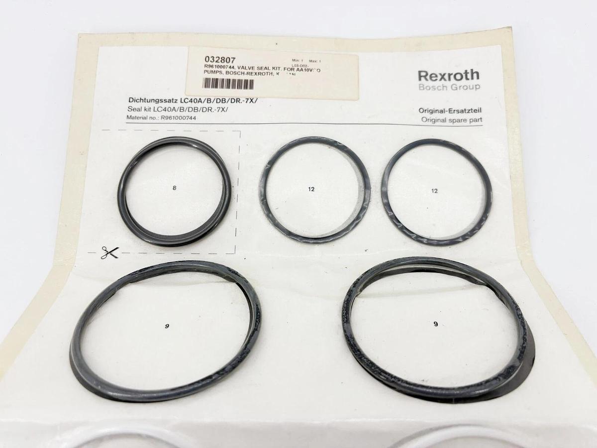 New Bosch Rexroth R961000744 Seal Kit LC40A/B/DB/DR.-7X/