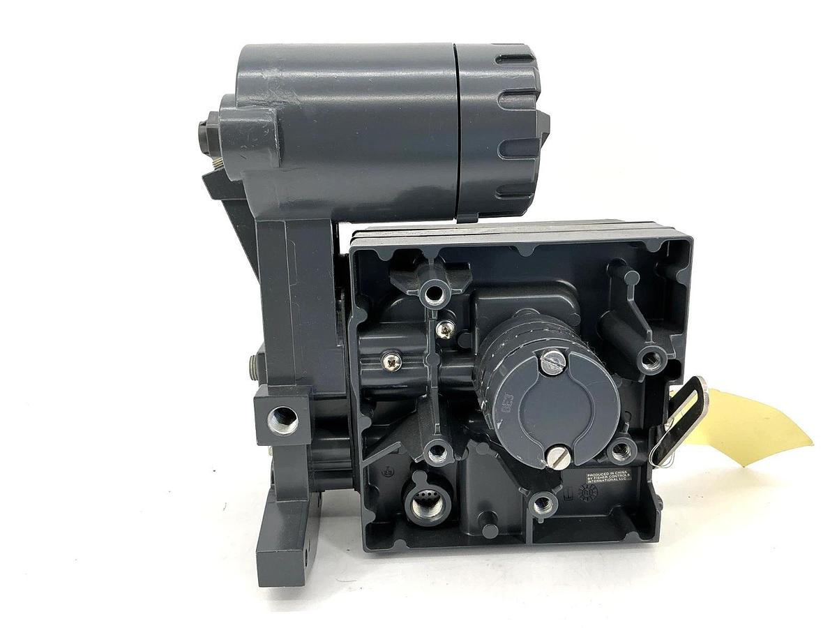 New Fisher 3582i Pneumatic Valve Positioner / Converter 3-15PSI 30V 582i -No Box