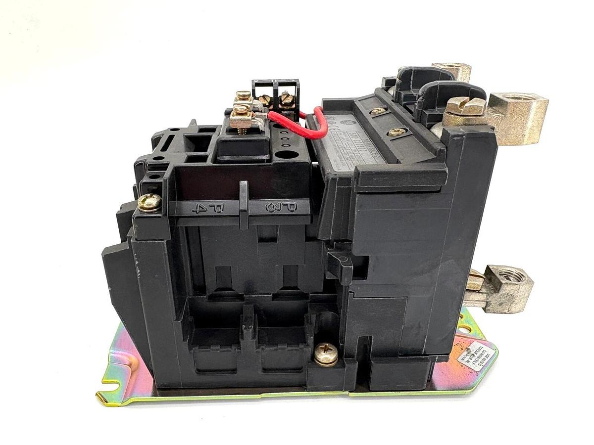 New Allen Bradley 500-COD920 Ser. B AC Contactor NEMA Size 2 110/120V Coil 2P