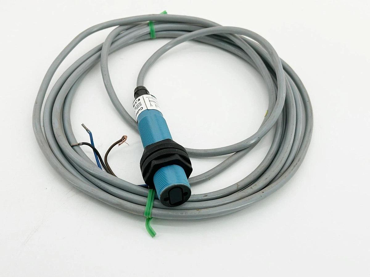 New Cutler Hammer E58CAL18A2D2 Photoelectric Sensor 18MM 20-264VAC 15/30VDC