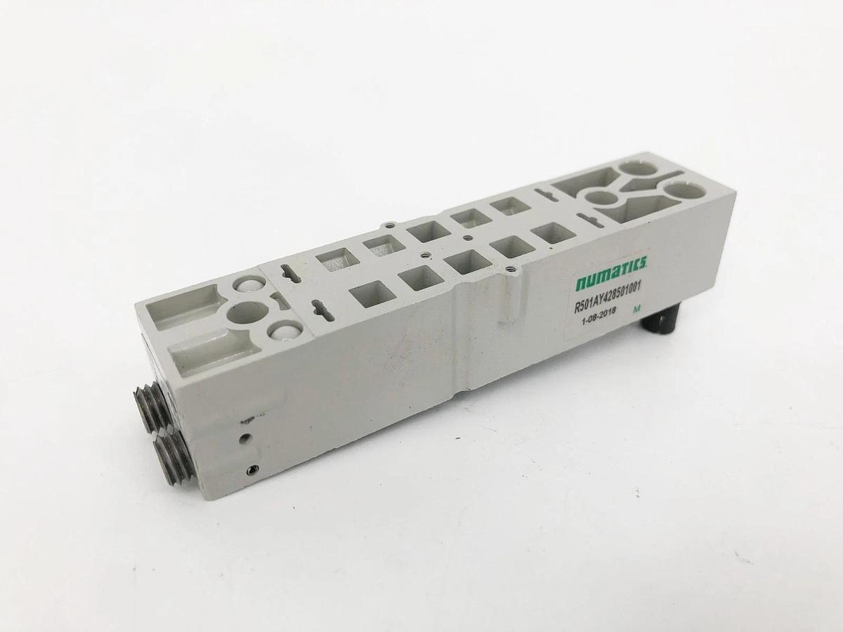 Lot of 2 New Numatics R501AY428501001 Sandwich Shut Off Valve Blocks - No Box