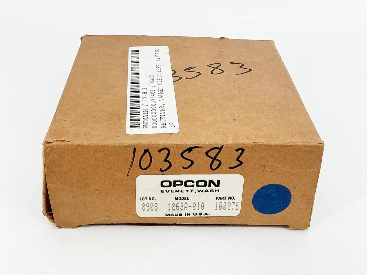 New Opcon 1263A-210 Photoelectric Sensor 4 Wire 100976