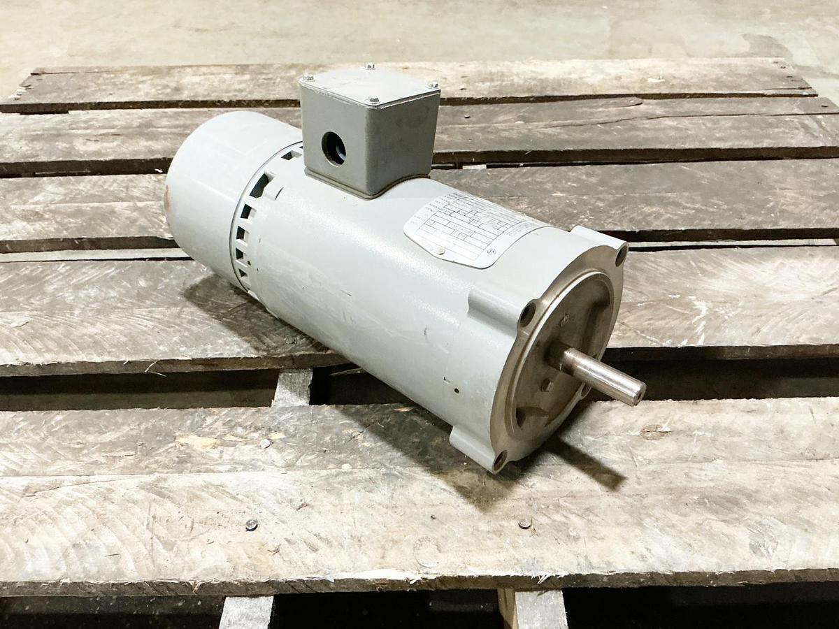 New Boston Gear FYTB-B Electric Motor 34-2763-327-3 1/2HP 575V .72A 60Hz