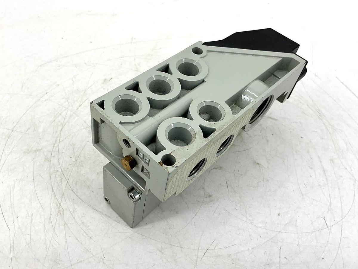 Used Numatics 062BA43AK000030 Solenoid Valve 120PSIG-Air 0.05A 110/120V 50/60HZ