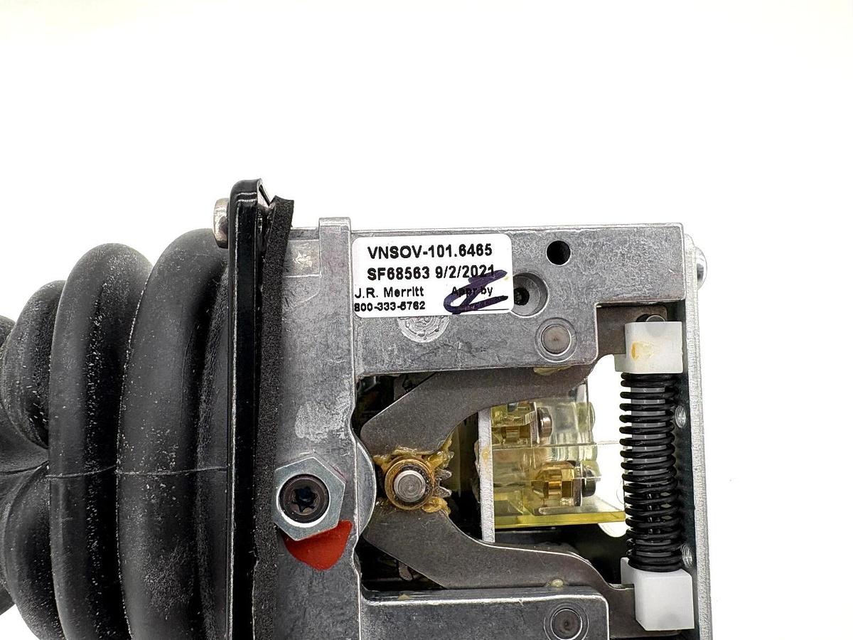 New J.R. Merritt VNSOV-101.6465 2-Axis Joystick Spring Returns to Center