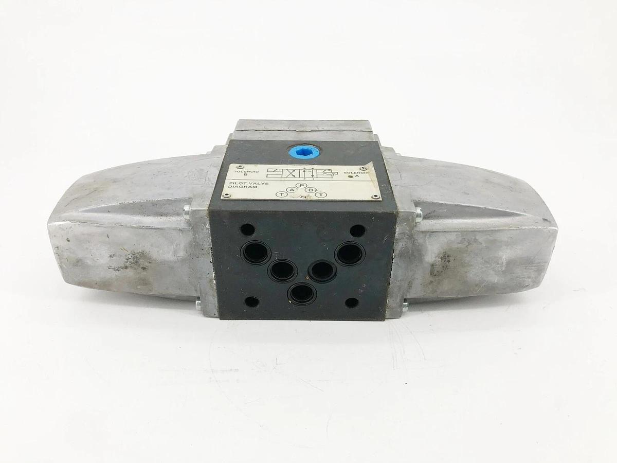 New Vickers DG4S4W-012N-51 Directional Control Valve 115V .61A 433976