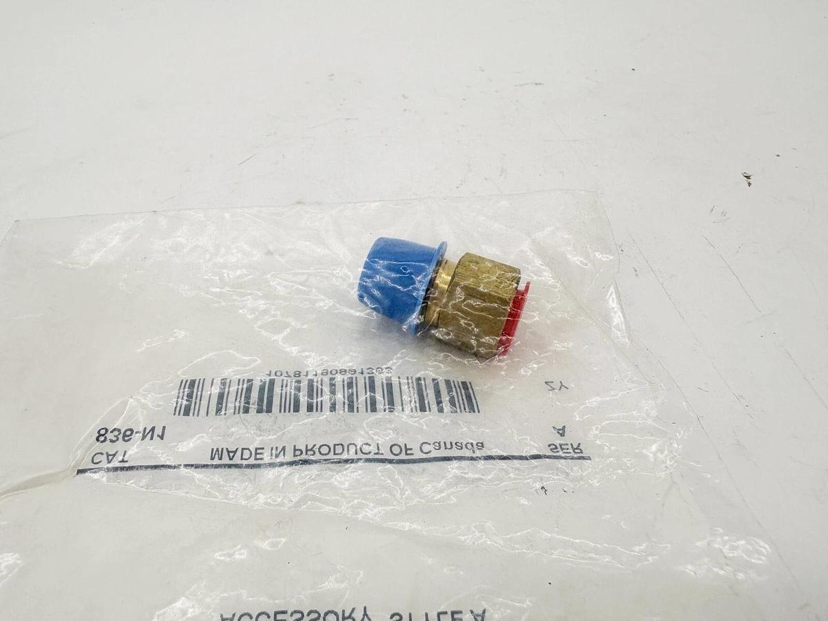 New Allen Bradley 836-N1 Pipe Adapter 1/4" Male Style A Pressure Control Acc.