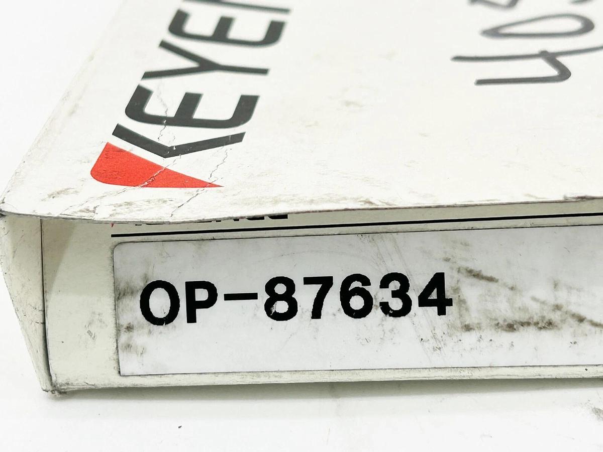 New Keyence OP-87634 Connector Cable 4A 300V Straight M12 2M