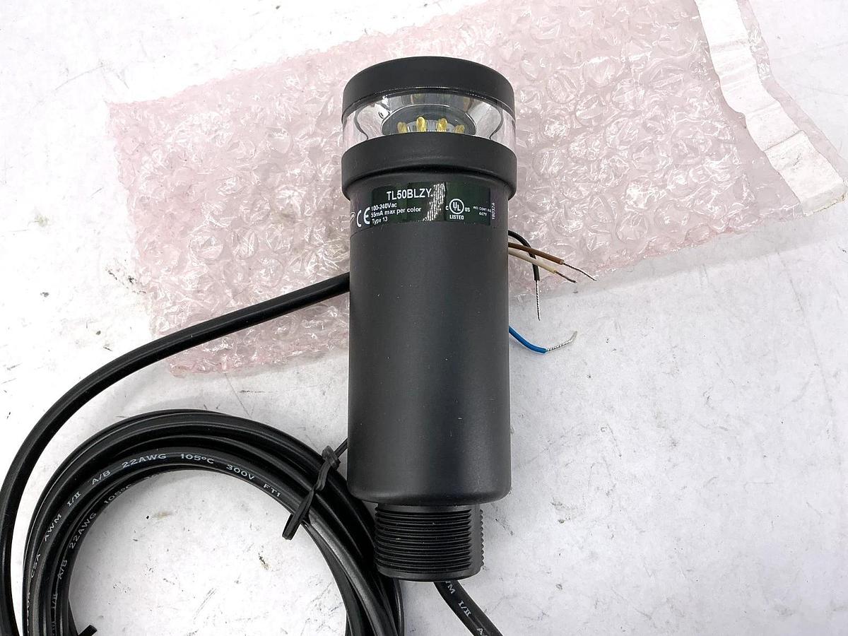 New Banner Engineering TL50BLZY Beacon Tower Light 4-Wire 88172 - Missing Parts