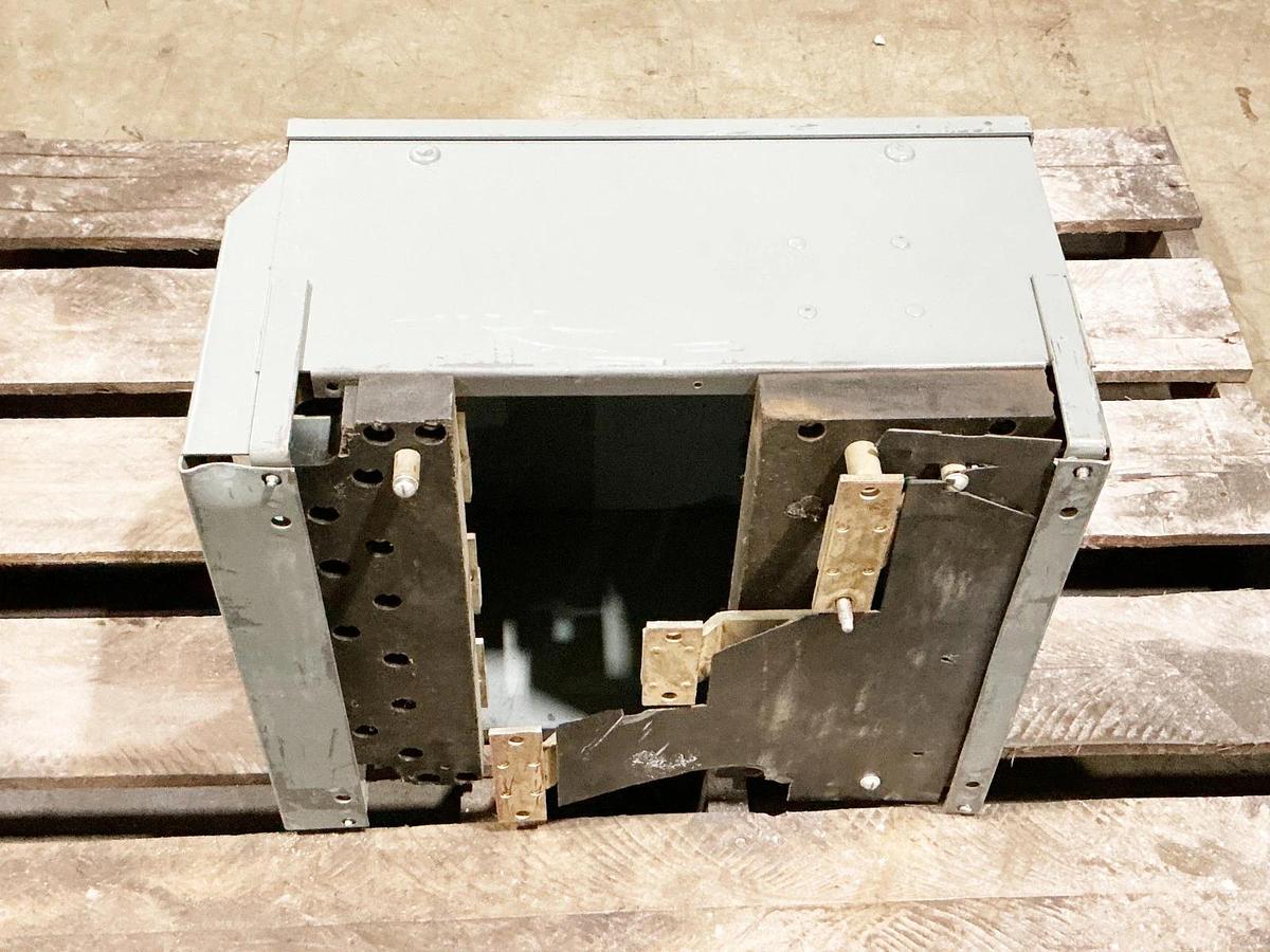 Used Siemens V7H3605 Panel Mount Switch 400A 3 Pole 100HP Max